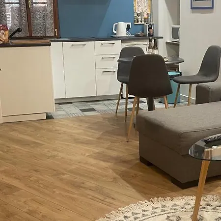 Coeur Vieux Joli Traversant Apartament *